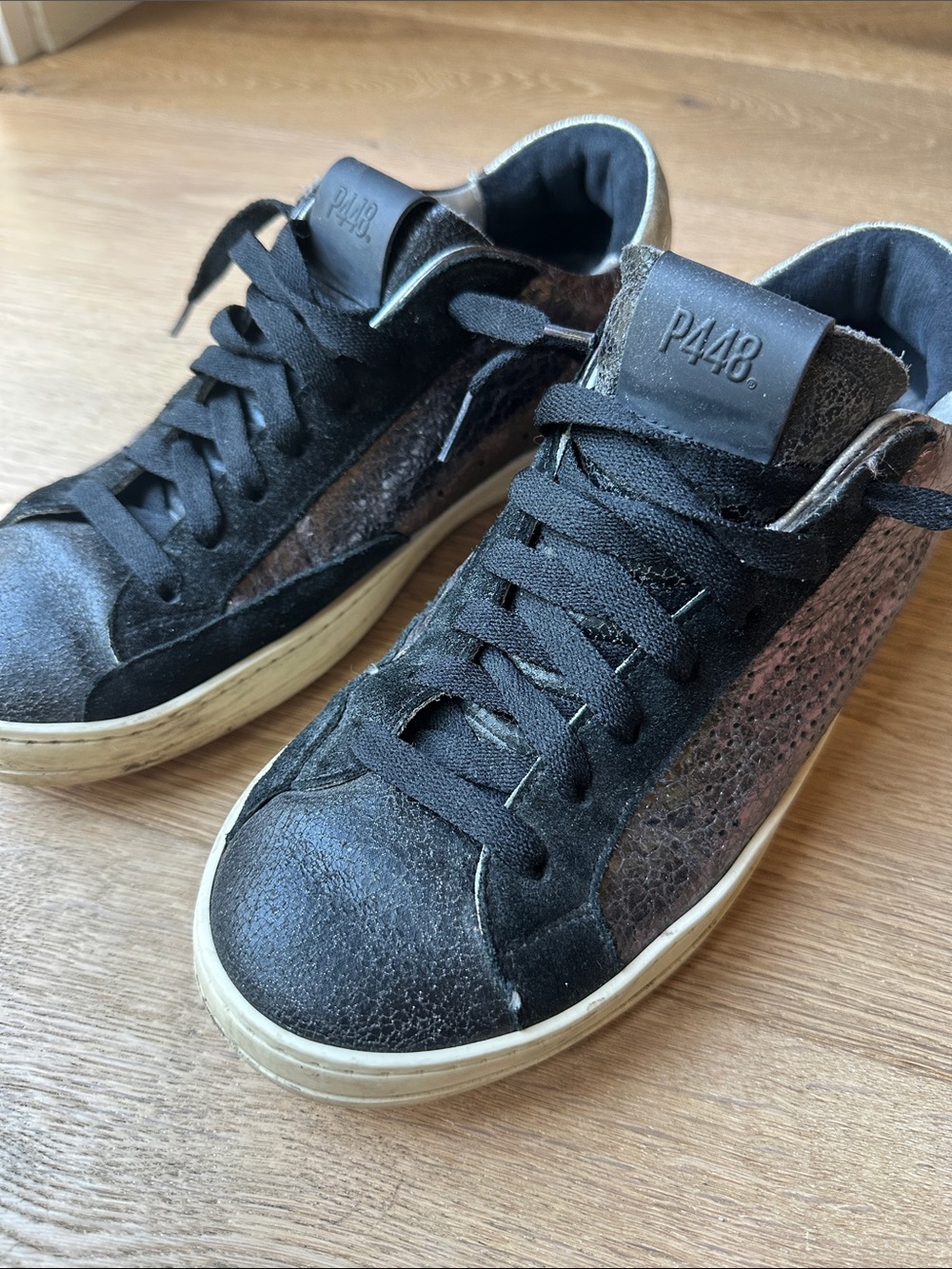 P448 Black and Cream Low-Top Lace-Up Sneakers Size 39